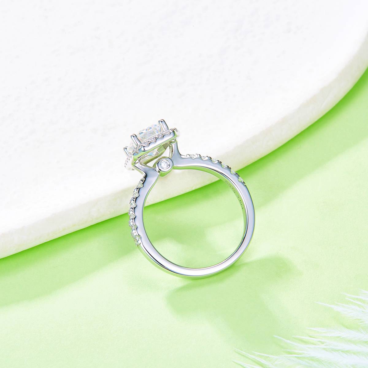 Light luxury rectangular S925 silver plated white gold moissanite diamond women's ring 2.0 carats D-grade